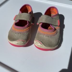 Plae Emma sparkle size 6.5